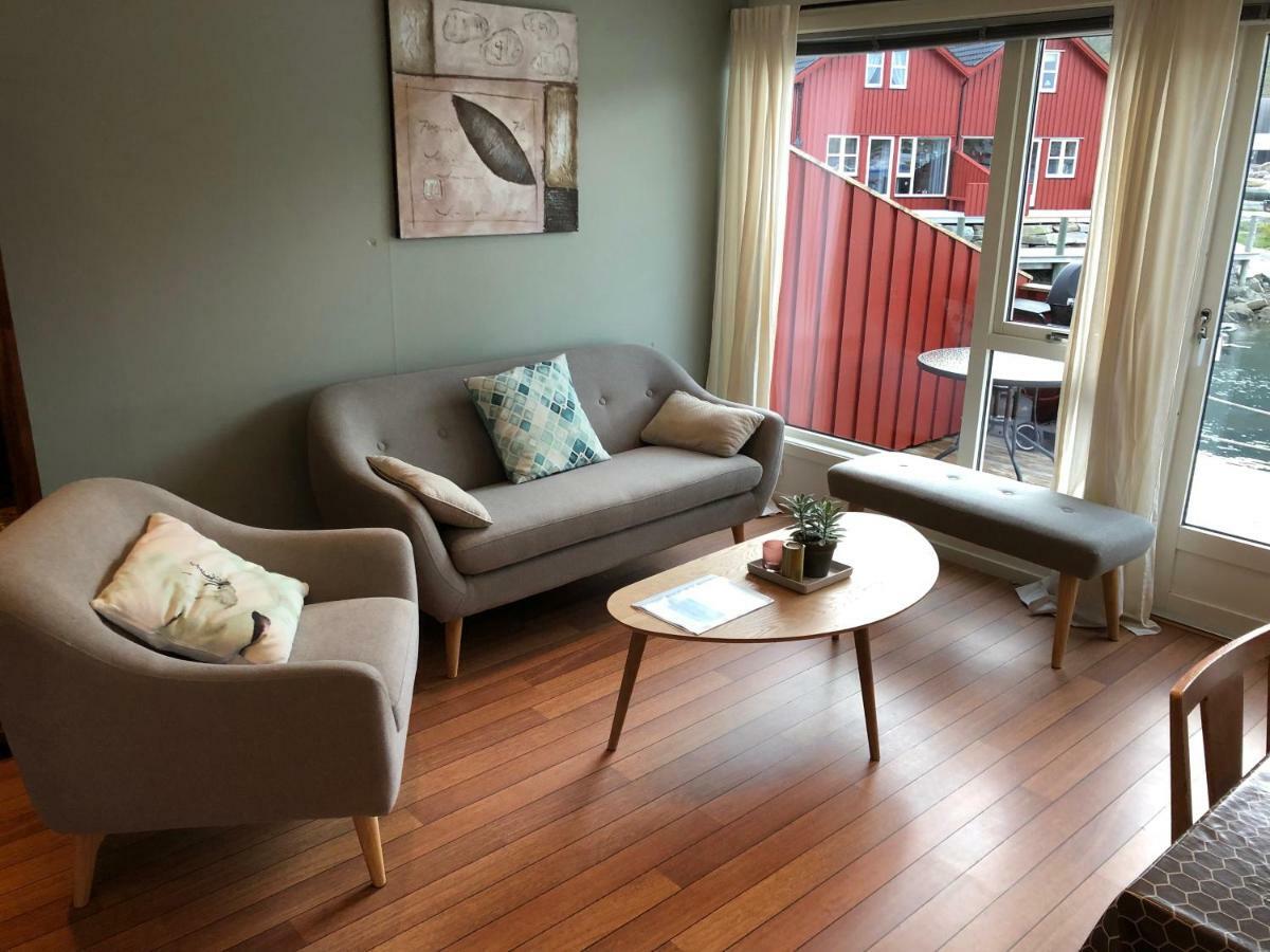 Brygge Rorbu * Ballstad